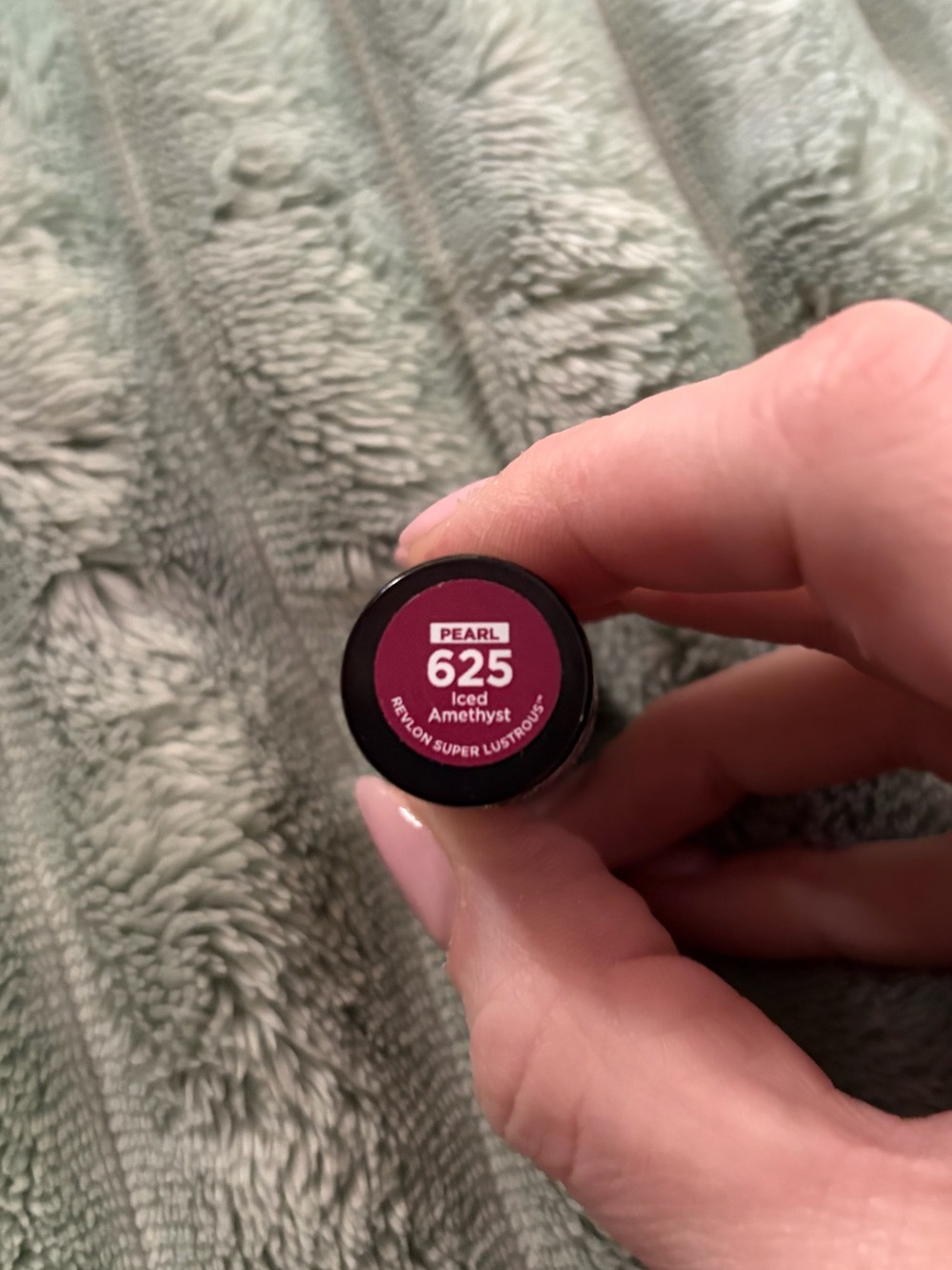 Revlon Super Lustrous Lipstick 625 Iced Amethyst Pearl New - Picture 2 of 3